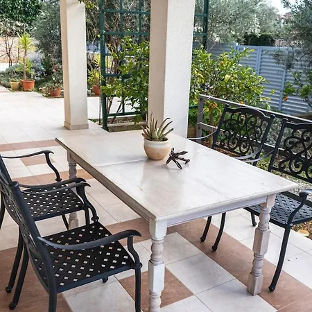 Casa Korina, 3 With Private Pool Guest house