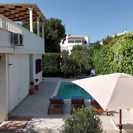 Casa Korina, 3 With Private Pool Guest house